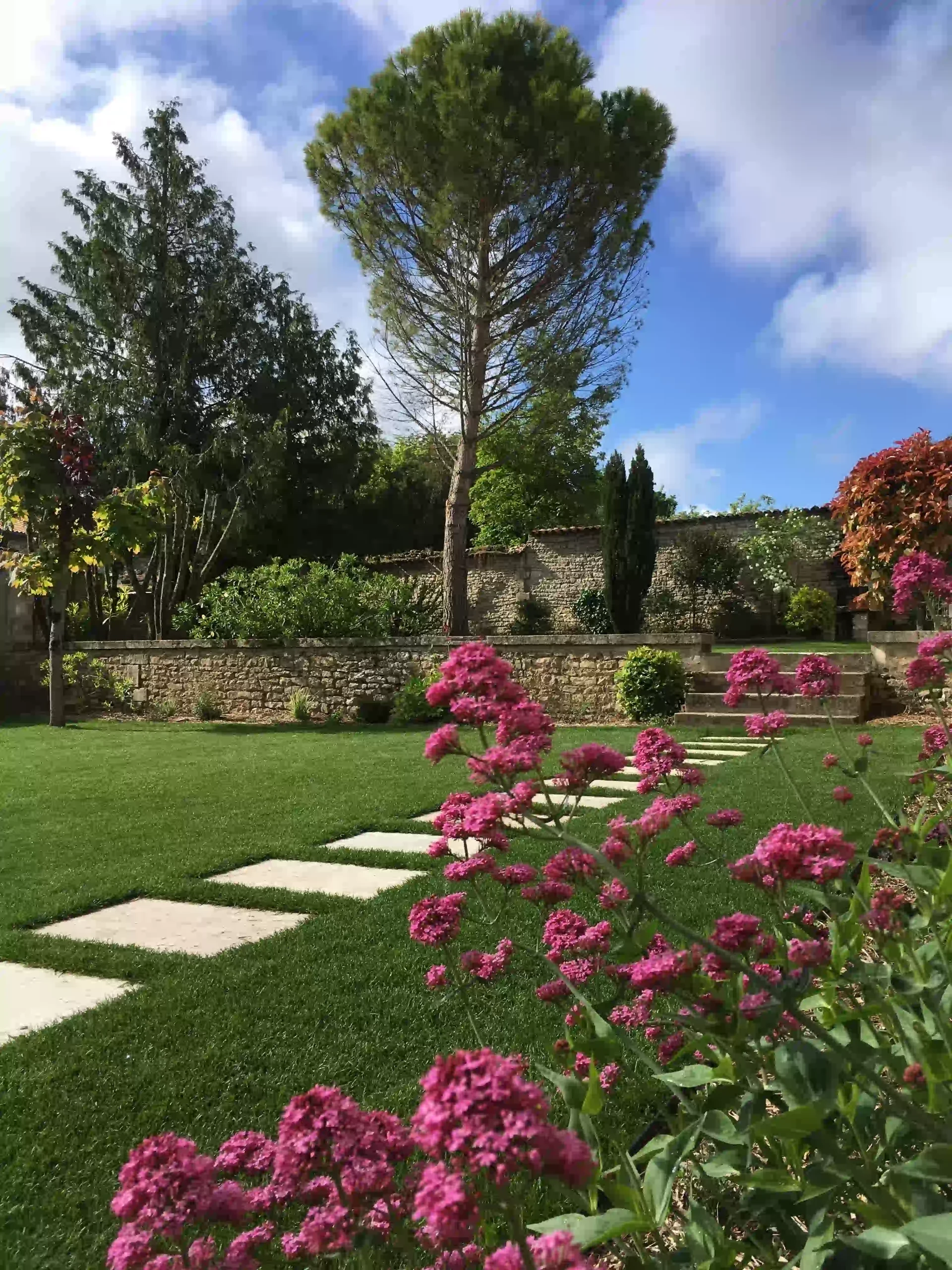 Jardinessences créer et aménage des jardins, potagers en Charente (16)