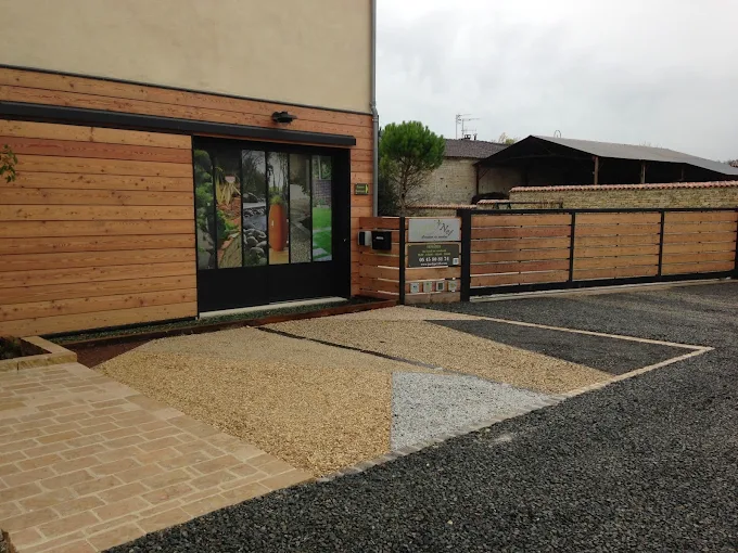 aménagement d'un extérieur d'entreprise en Charente pour un rendu professionnel