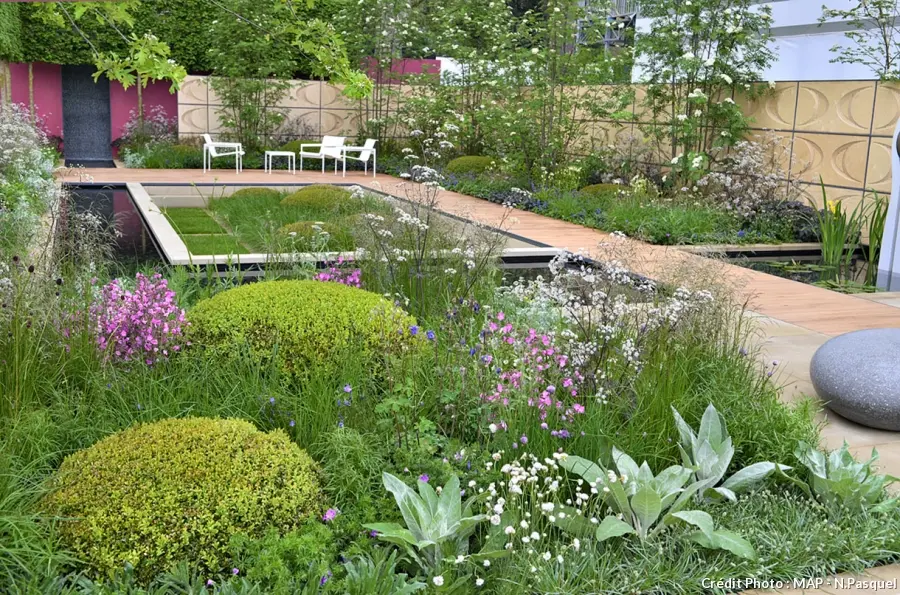 entretien jardin Charente, pour un rendu propre, fleurie et agréable par Jardi'net